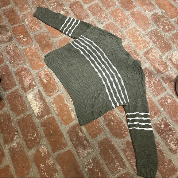 Cabi  Scout Pullover Med Green Striped Open Knit Long Sleeve Oversized sweater - Picture 8 of 16